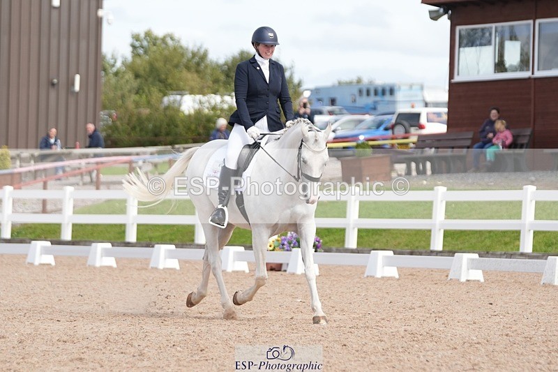 250906-130817-03529 - 065-Jessica.PerrySilver.Secret