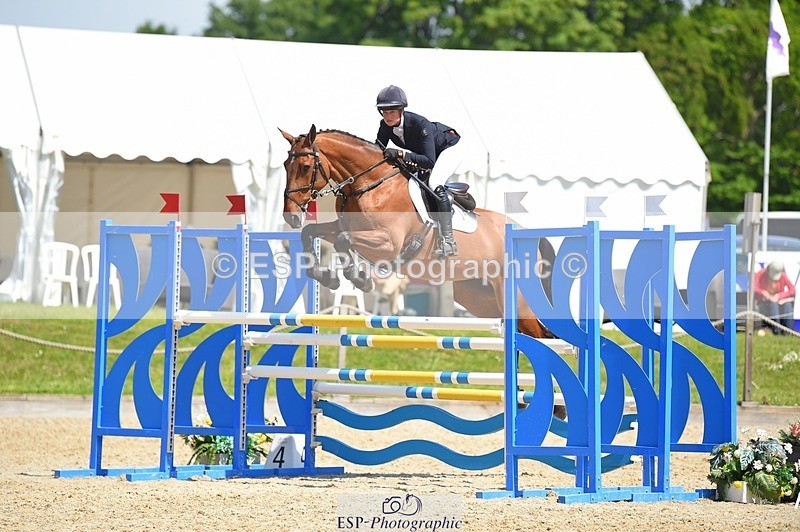 230528-114032-15314 - 327-ROMANTIC-Rosie_Fry-SUNTrotUp+SJ