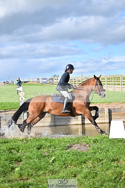 240912A-165914-02682 - Cls 7 Snr 90cm Open Speed Derby