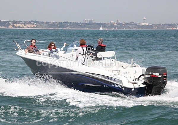 090524 GYL Y AN IMG_2142 - Motorboats - Open