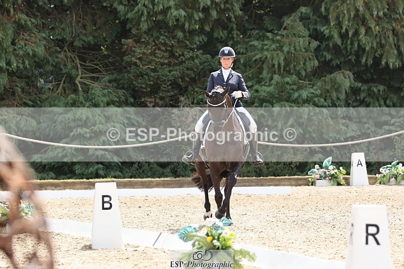 250809A-144338-04360 - 028-Sameera.RahmatallaForget.Me.Not.NE