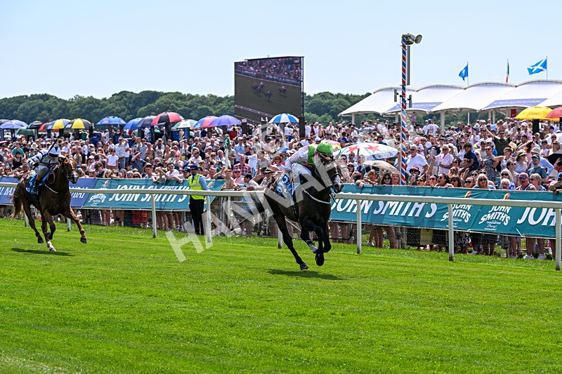 110726-Race 1-Big Cigar-6423 - Race 1 14.02pm John Smith's Nursery Handicap