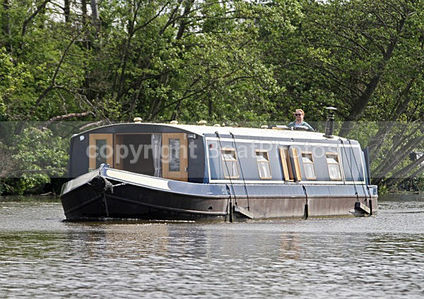 110508 BLUE NARROWBOAT IMG_9057 - Narrow Boats