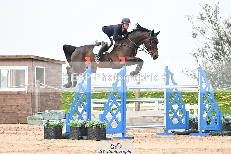 250426-124047-12663 - Cls 7 - 2 Star Medium Tour