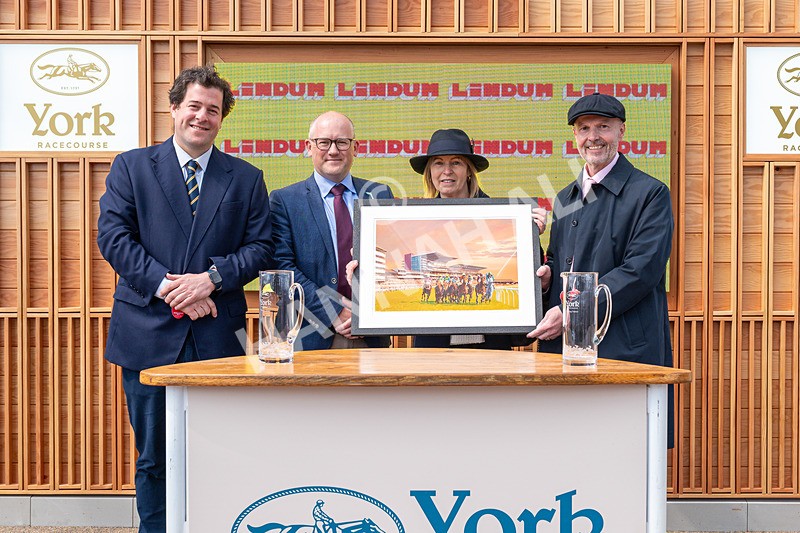 140526-Race 2-Jakajaro-1167 - Race 2 2.20pm Lindum York Handicap
