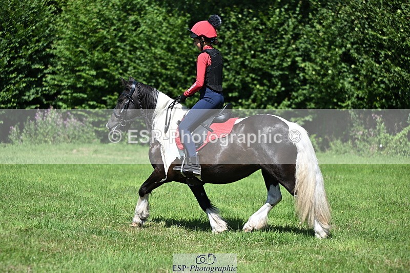 240729B-141926-02707 - Abbie's Group XC