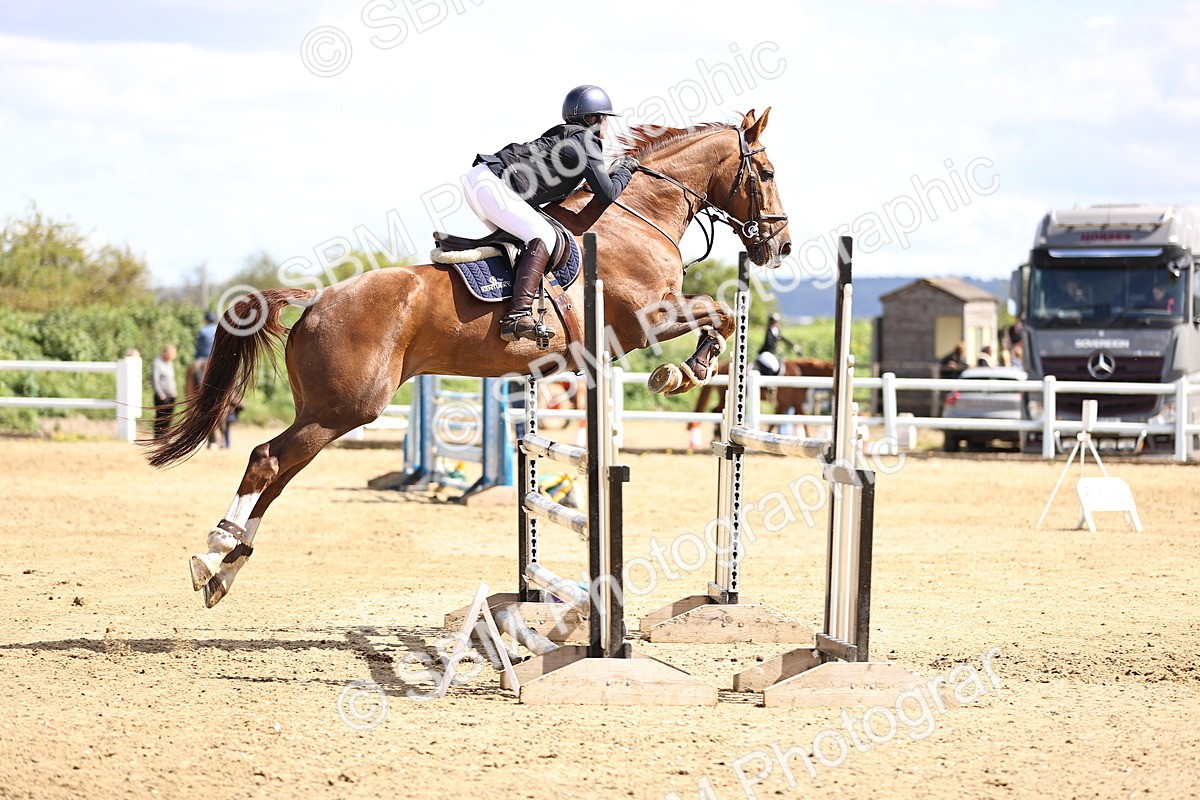 SBM_004263 - Class 17 - Senior Newcomers - 1.10m
