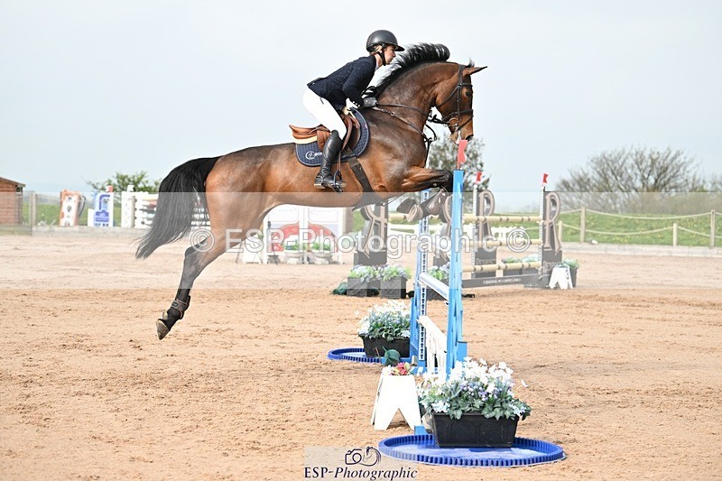 250425-095302-08030 - Cls 2 - 2 Star Small Tour