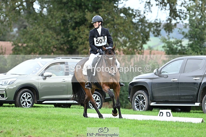 231020-154219-11249 - 507-EDGEDALE.BLUE.LADY-Katie.Lavin-DR