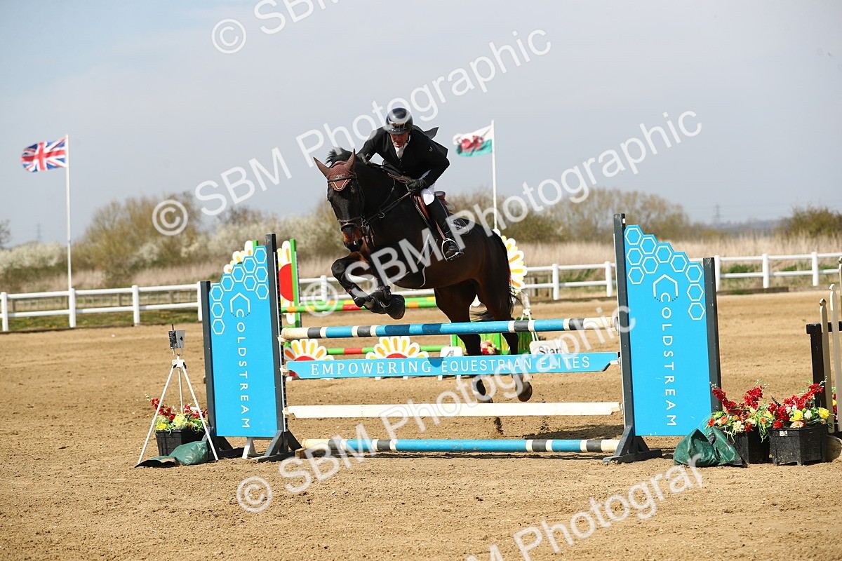 SBM_002574 - Class 10 - Senior Newcomers - 1.10m