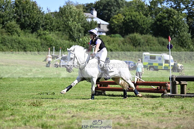 240811A-112735-02106 - 113-