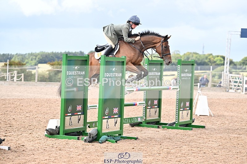 250827B-135703-00658 - Cls 4 Snr Newcomers 1.10m