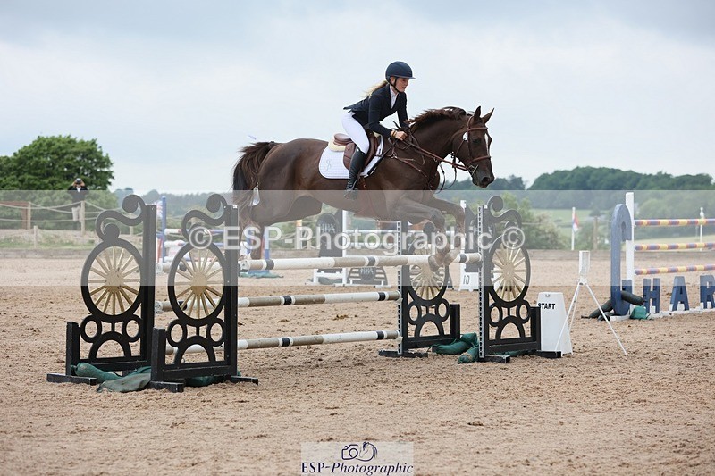 250524-103835-04253 - Cls 13  A&B 1.05m & 1.10m open