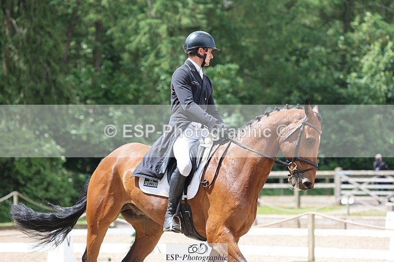 240523-115341-03637 - 241-CLASS_ROMANCE-Jack_Pinkney