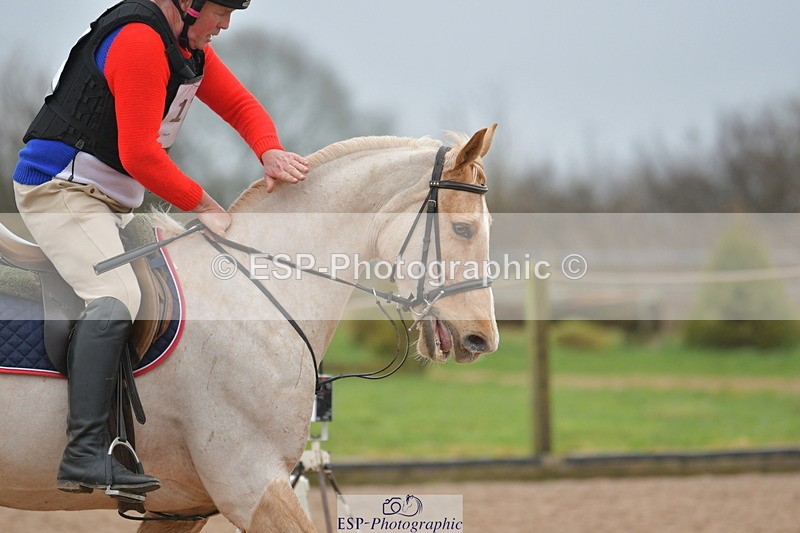 240203A-103145-00137 - 70cm