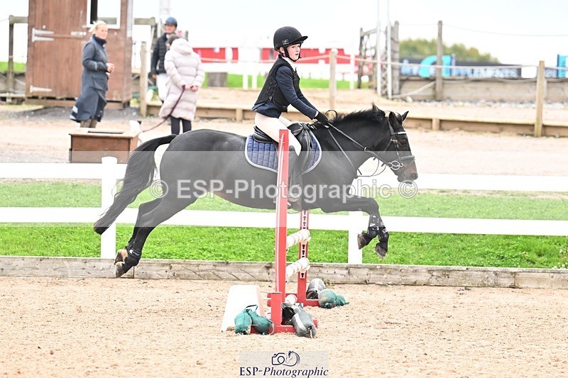 250920-104855-00257 - Cls 22+23 Club and Schools 70cm