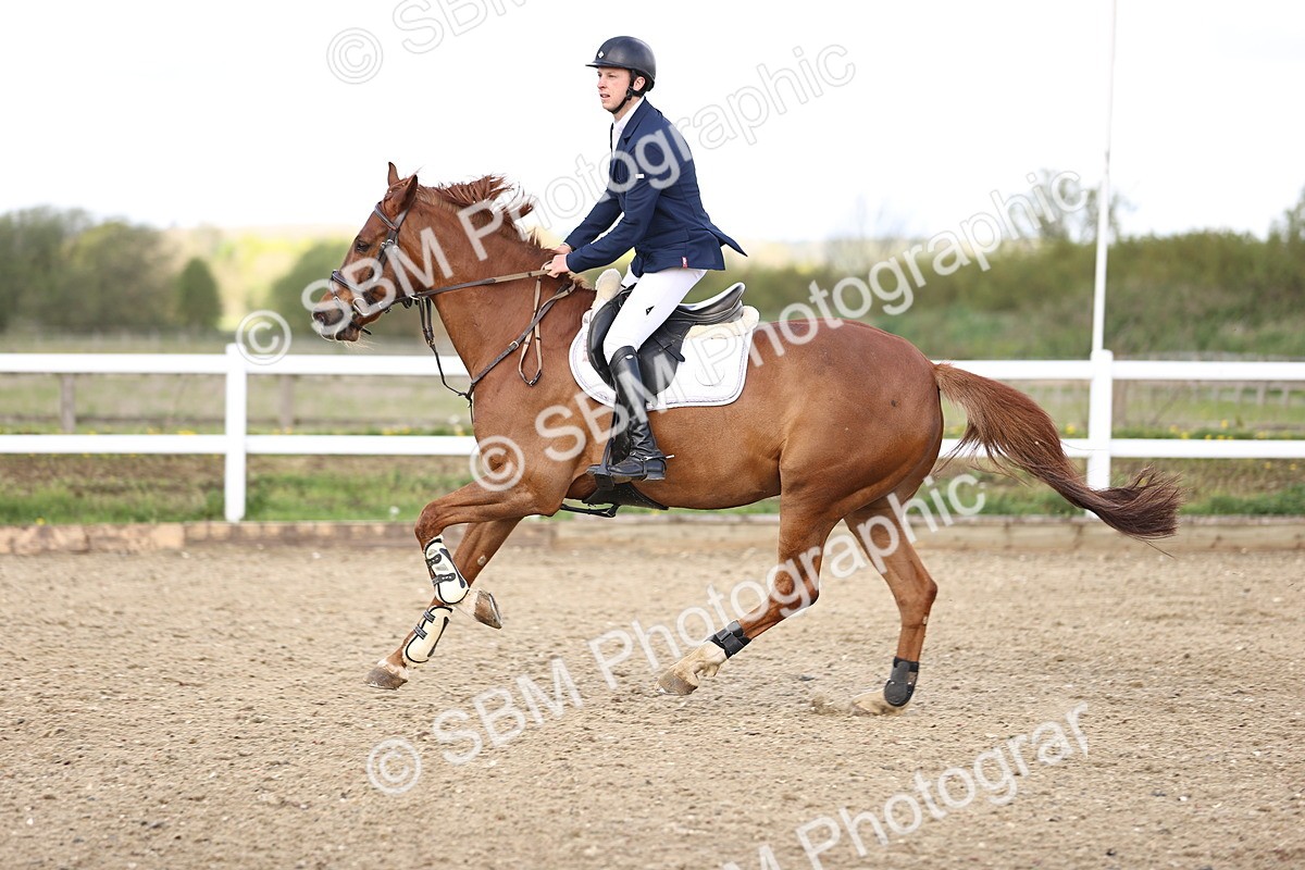 SBM_003366 - Class 16 - Senior Discovery - 1.00m