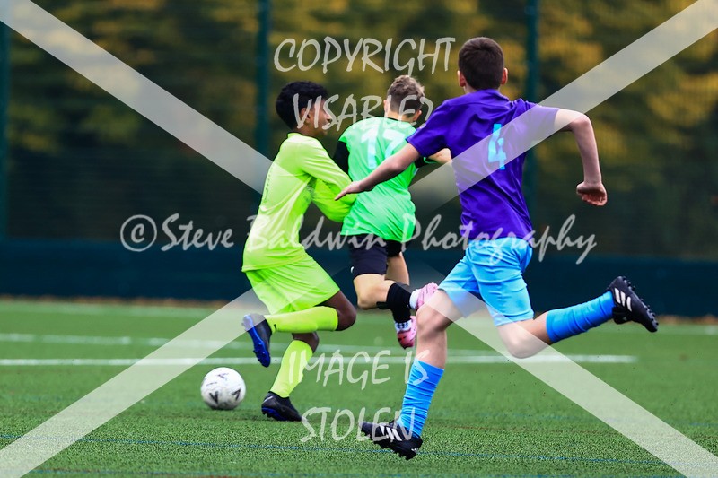 1DX30092 - 2025-10-12 FC Abbey Meads U14 Orange V Kingsdown Lions U14