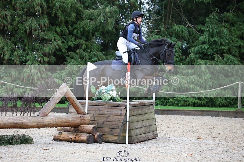 231118-132728-01846 - Cls 3 90cm