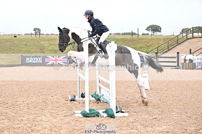 250827B-110614-00262 - Clear Round & Cls 1 Brit Nov 90cm