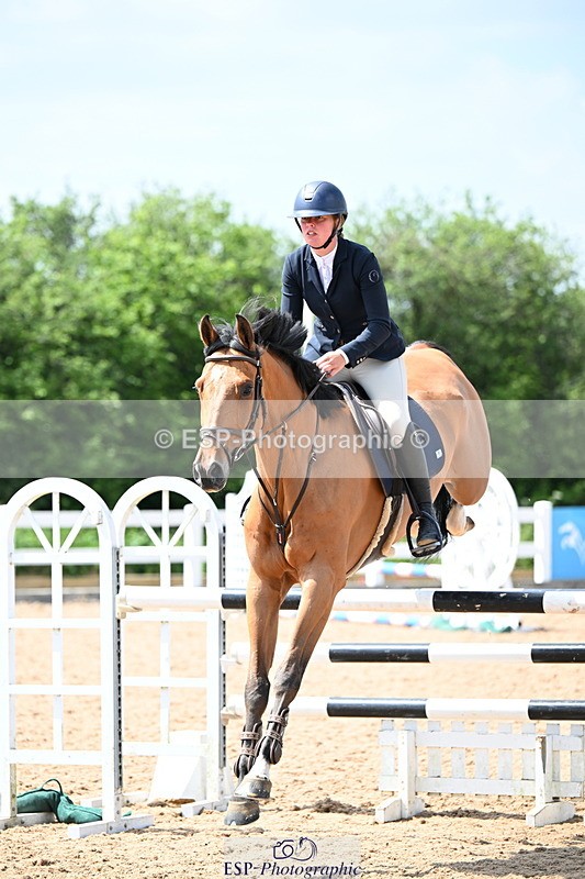 240605A-150333-00877 - Cls 4 Newcomers and 1.10m Open