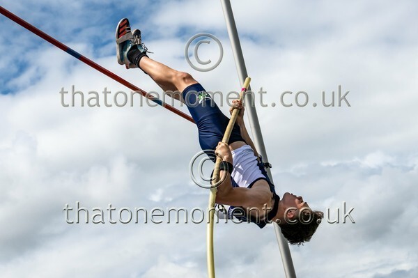 SIAB23-913976 - Field Male Set One