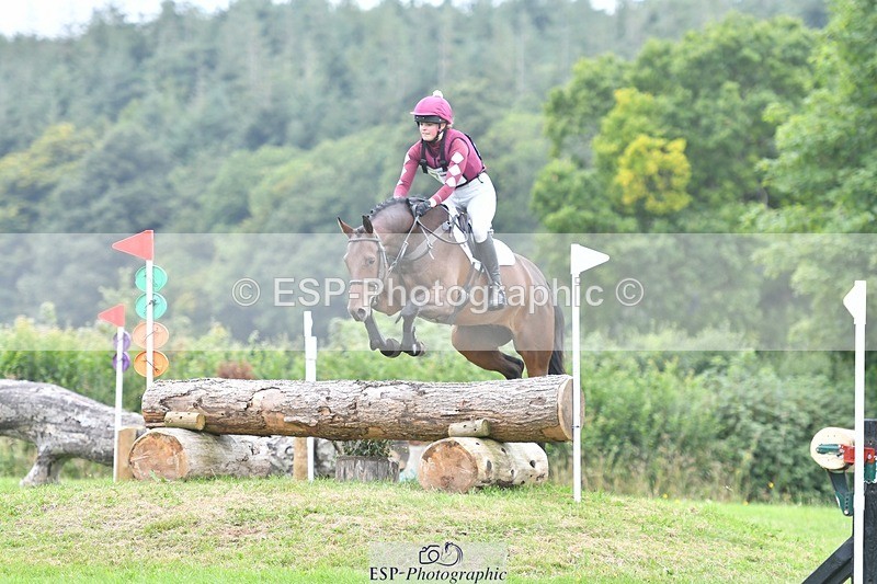 240803-123749-04242 - 077-Georgie_Selley-VICARSTOWN_VICTOR