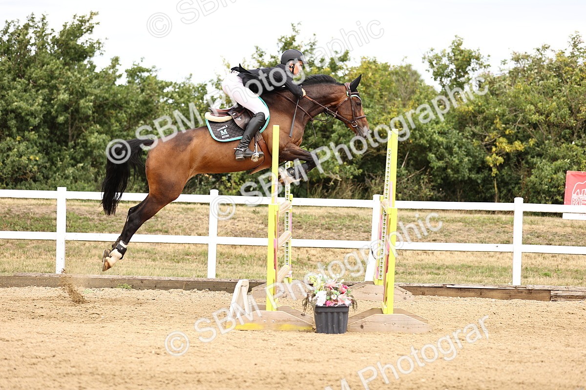 SBM_010447 - Class 9 - Senior Foxhunter - 1.20m Open