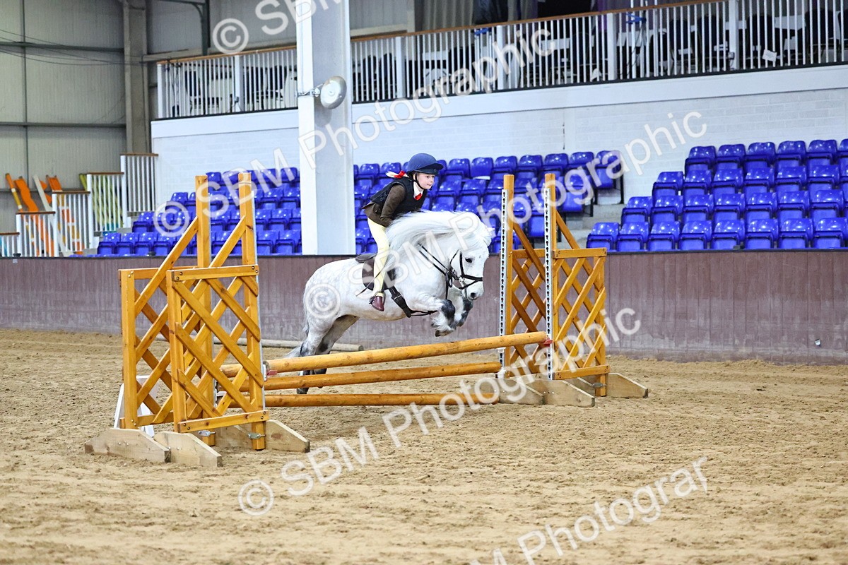 SBM_003118 - Class 35 - 60cm Training Stakes