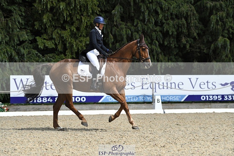 230525-154126-03287 - 328-GREENLOUGH_CROSS-Kelly_Mccarthy-maine-WEDTrotUp+DR