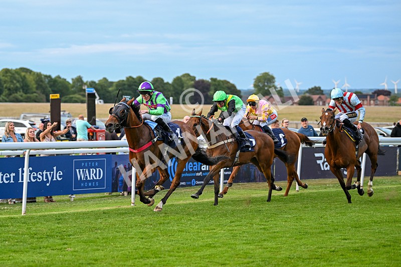 170625-Race 6-Triple Force-7486