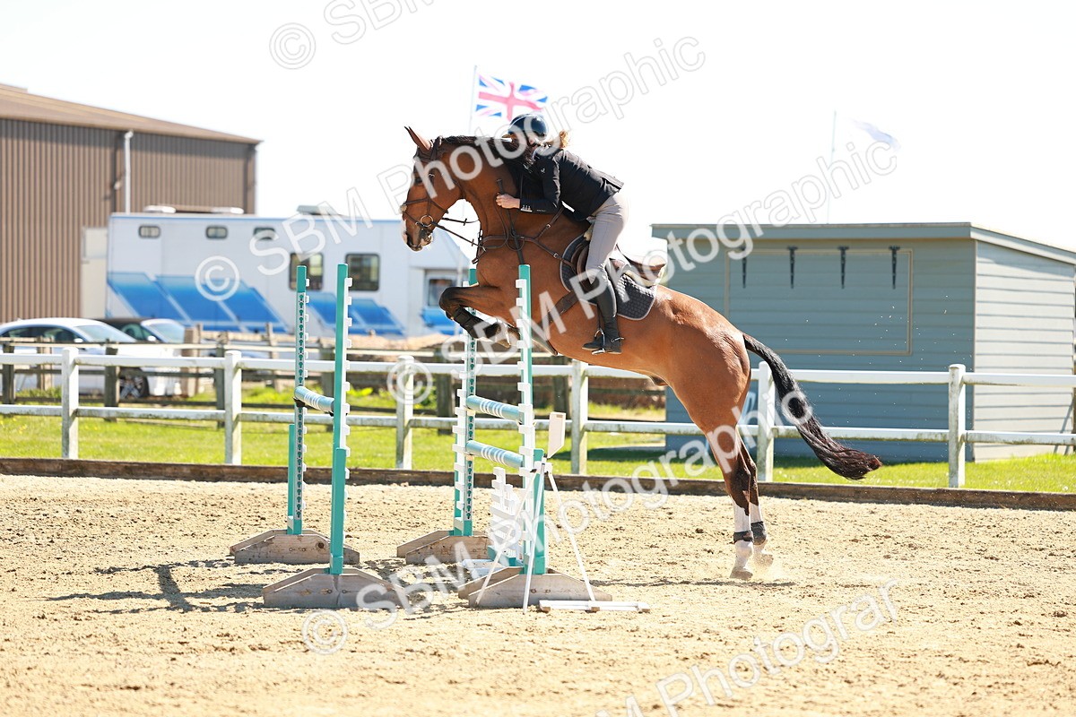 SBM_001781 - Class 5 - Senior Foxhunter - 1.20m