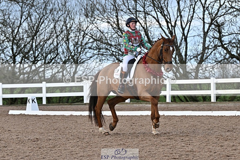 241214-151044-03132 - 137-Tyler.Bradshaw-Gijsbert