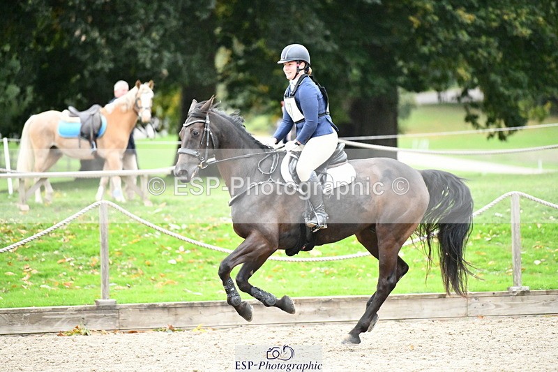 251004A-173106-02479 - Classes 12 & 13 90cm