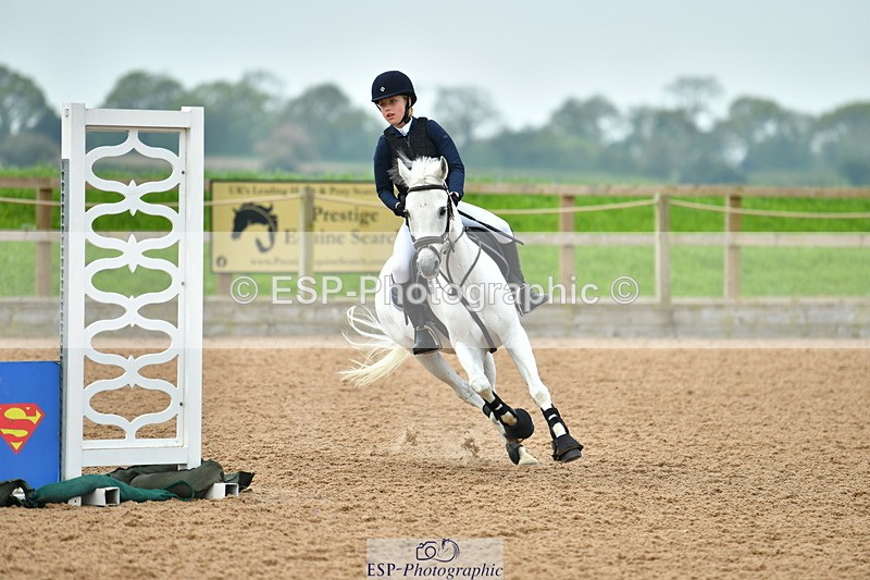 230513A-092924-00098 - Cls 11 Stepping Stones 128+138cm