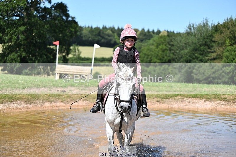 240729B-145923-02925 - Abbie's Group XC