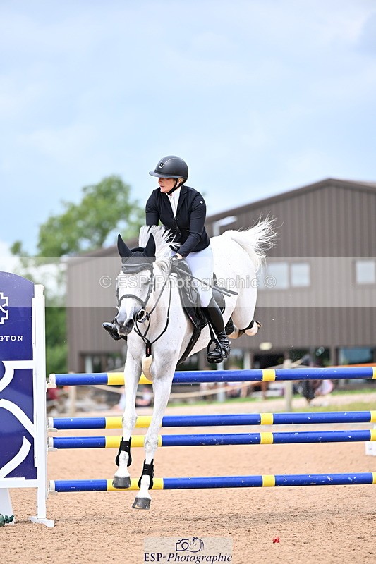 240726A-132721-01426 - Cls 3 Snr Foxhunter