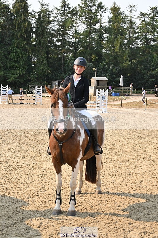 250816A-100449-00610 - Cls 2 Club 80cm