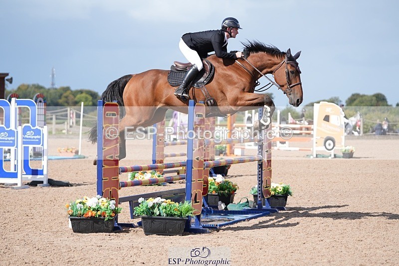 250913-120934-06824 - Cls 15 Snr Foxhunter