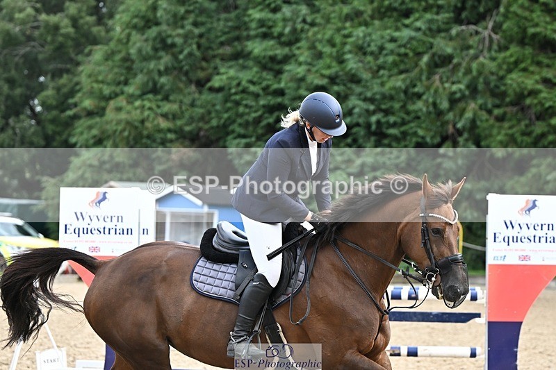 240818-105916-03833 - Cls 9A Snr Discovery