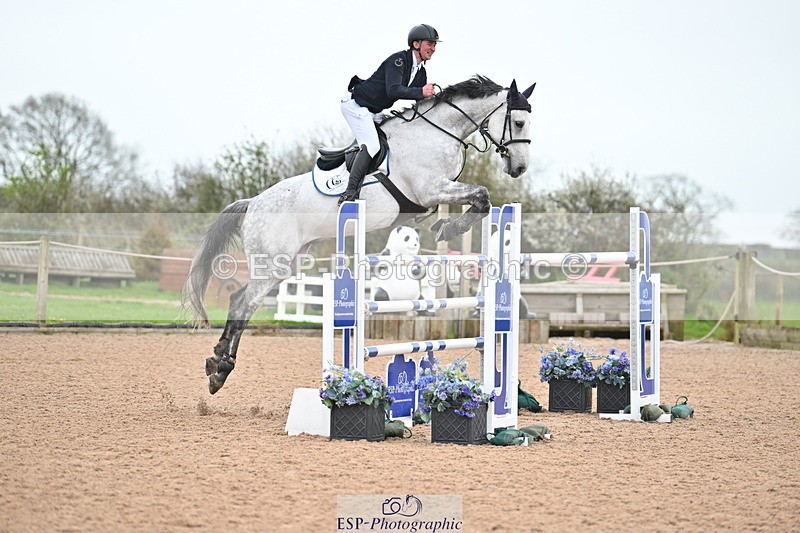 240405A-150818-02202 - Cls 6 National 1.40m Open