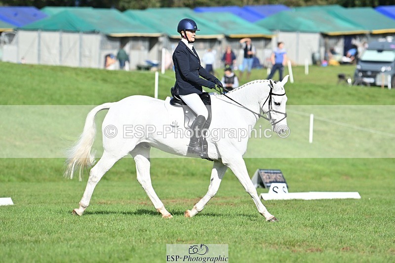 231020-115830-08283 - 651-RATHNAGREW.GREY.TEX-Nicola.Horsley-gubbins-DR