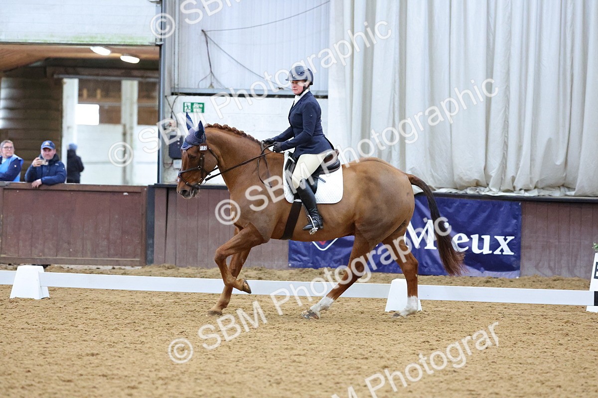 SBM_001050 - Novice