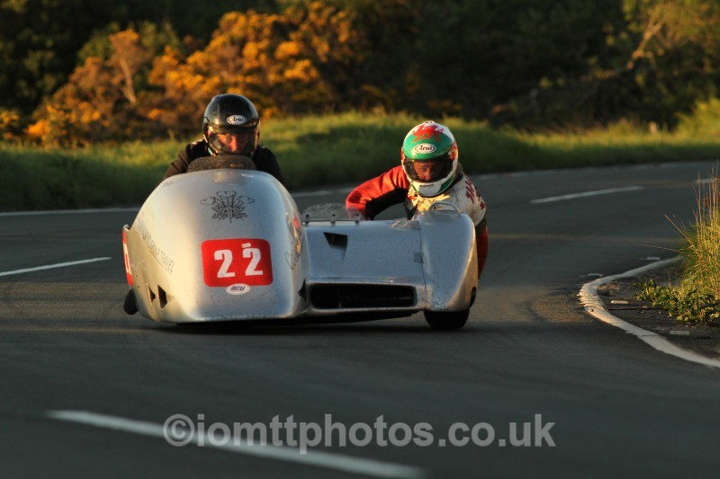 Mike Cookson / Alun Thomas* Honda - Monday Practice - Sidecars