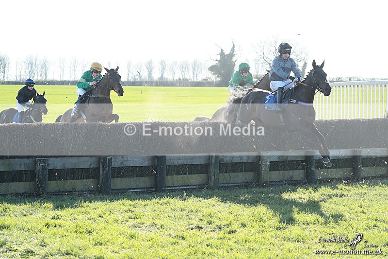 PtP 210326 1017 - VWH Cirencester Races 21/03/26