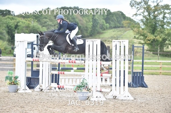 JAC_6319 - CLASS 10 SAT Junior 1.20m Open (Inc 148cm Restricted Open Championship Qualifier)