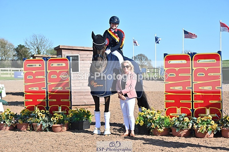 250405-153915-11820 - Cls 28 Young Riders Team