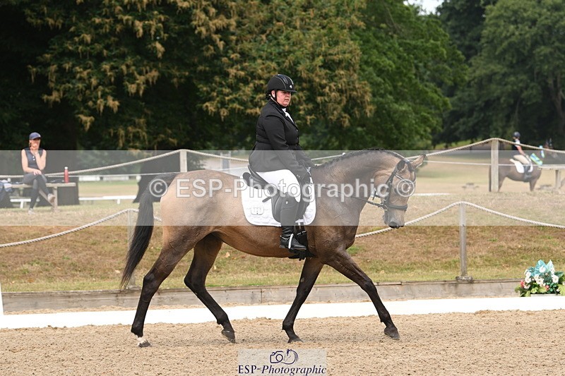 250719A-104411-04004 - 127-Jocelyn.Gilmore-Spring.Lily