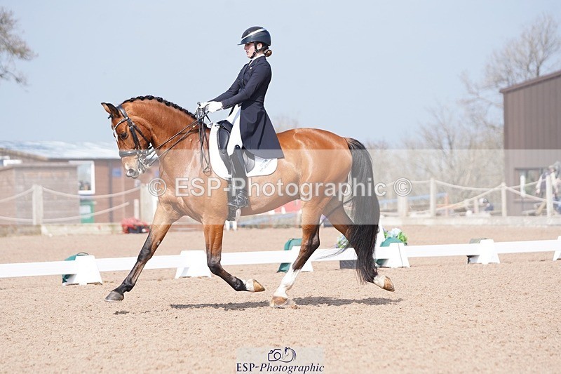 250404-120054-05561 - 010-Jessie.Kirby-As.Well.de.la.Roche.CMF