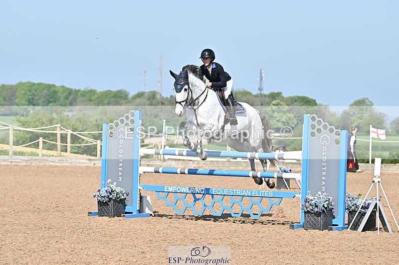 240509A-100225-00750 - Cls 8 Foxhunter